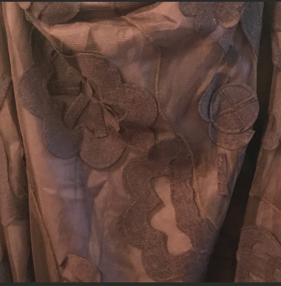 Falda Anthropologie Lolita marrón apliques florales talla M, Usada en Excelente Condición  Foto 2 de 4