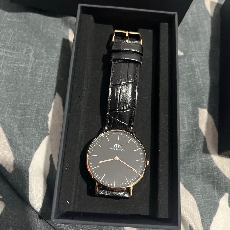 Reloj Mujer Daniel Wellington Petite Melrose 32mm - Oro Rosa Foto 4 de 4