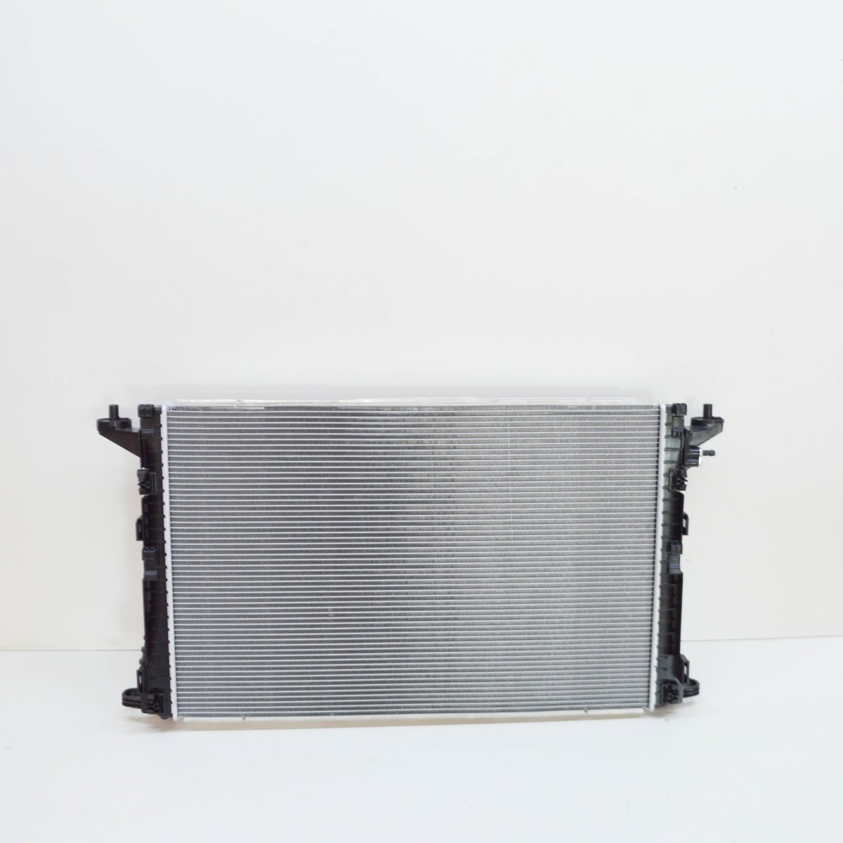 NEW AUDI S4 B9 COOLING RADIATOR 8W0121251H ORIGINAL 8W0-121-251-H