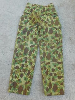 ORIGINAL WWII U.S. ARMY HBT CAMOUFLAGE "FROGSKIN CAMO" PANTS SIZE 30X33