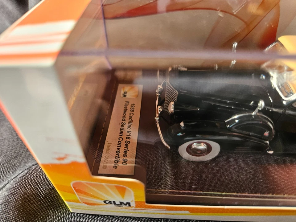 GLM 1938 Cadillac V16 Series 90 Fleetwood Convertible 1:43 Scale Inv.#5318 - Image 4 of 4