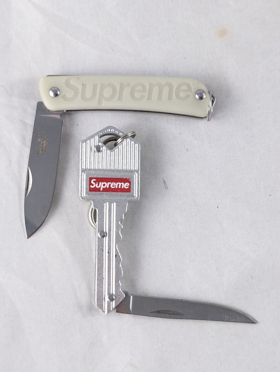 Supreme Boker Glow-in-the-Dark Knife 蓄光 Supreme Boker Glow-in-the-Dark Keychain Knife Glow-in-the