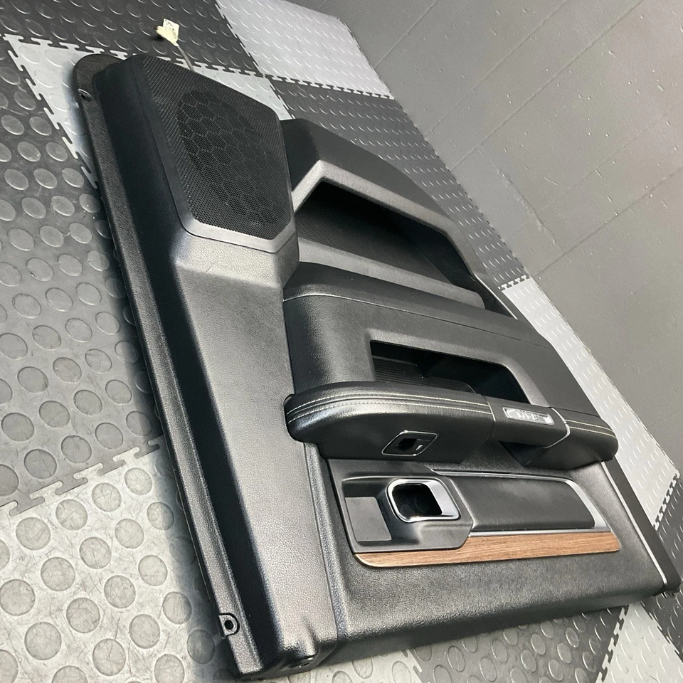 Dodge Ram 1500 2500 Laramie 2014-2018 doble cabina panel de puerta del conductor trasero izquierdo fabricante de equipos originales Foto 2 de 4