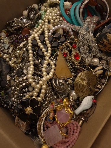 50+ LB Costume Jewelry Mixed Lot Vtg to Now For Wear Or Resale