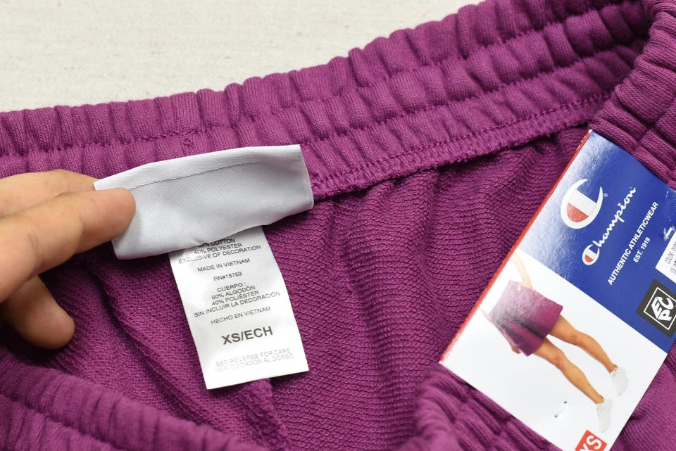 NUEVO Pantalones Cortos Champion Para Mujer Púrpura Polar Auténticos Ropa Atlética Talla XS/ECH NUEVOS CON ETIQUETAS Foto 2 de 4