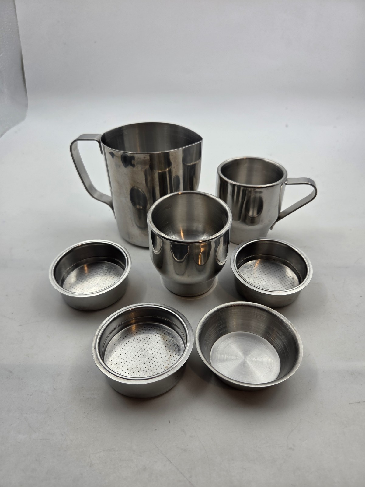 Breville Cafe Roma Espresso Machine with Cups