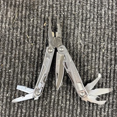 Leatherman Rev 3.8'' Multi-Tool, Stainless! USED (047)