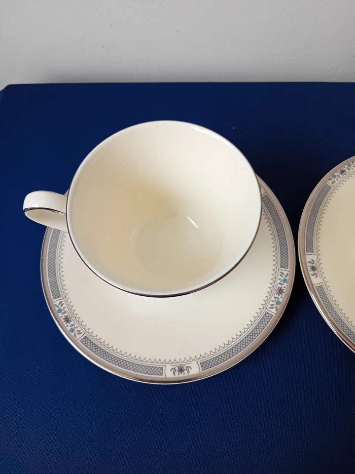 2 Royal Doulton Romance Collection Melissa Pattern Cups & Saucers - Image 2 of 4