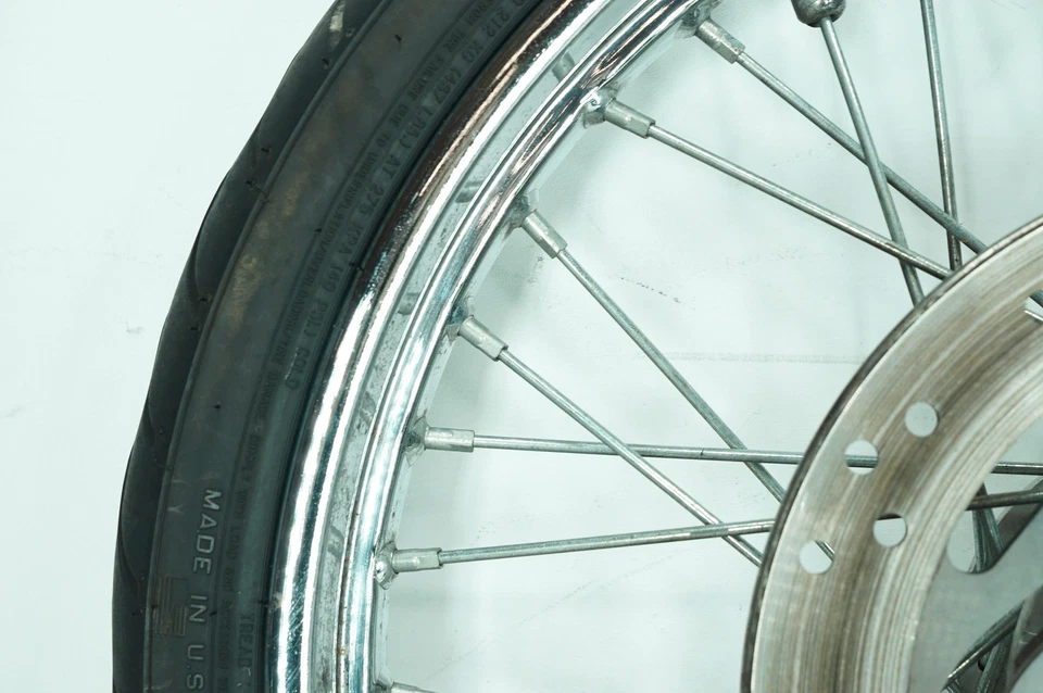 Llanta delantera Harley Sportster XL1200 C 03 personalizada OEM con radios MH90-21 54H Foto 3 de 4