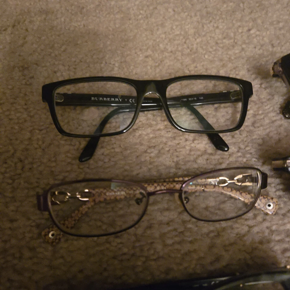 Lote 36 monturas de gafas de sol SOLO Ray Ban Burberry Kate Spade MK D&G (LEER Desc) Foto 2 de 4