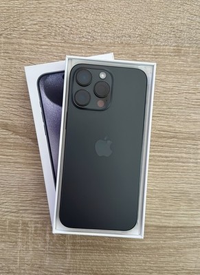 iPhone 15 Pro Max (256GB | Black Titanium)