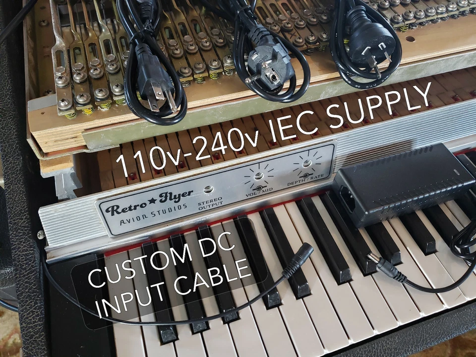 Preamplificador, ecualizador y trémolo Fender Rhodes Active Retrofit - The RetroFlyer Foto 4 de 4