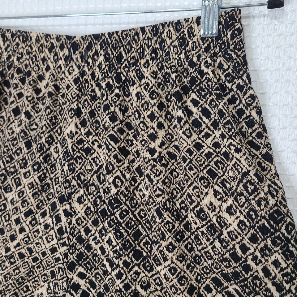 Vtg GUC Koret Womens Est. Small Brown Abstract Diamond Pattern Relaxed Shorts - Image 2 of 4