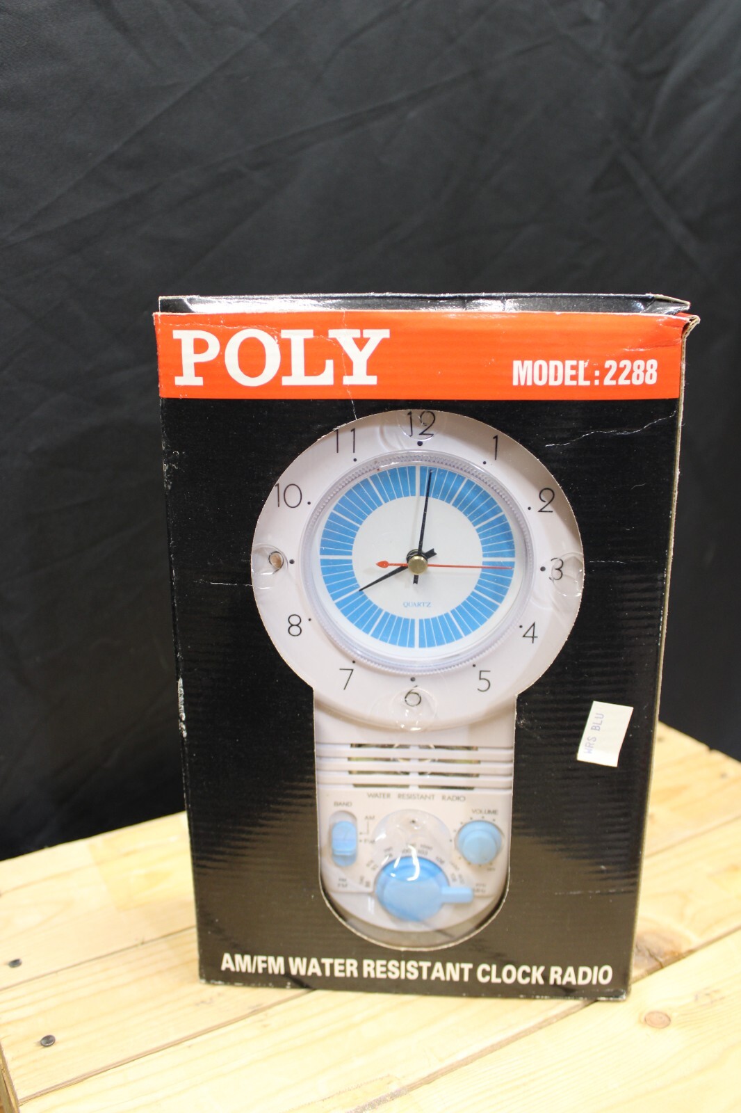 VTG Poly Water Resistant Shower Clock Radios Model 2288 Radio & Clock