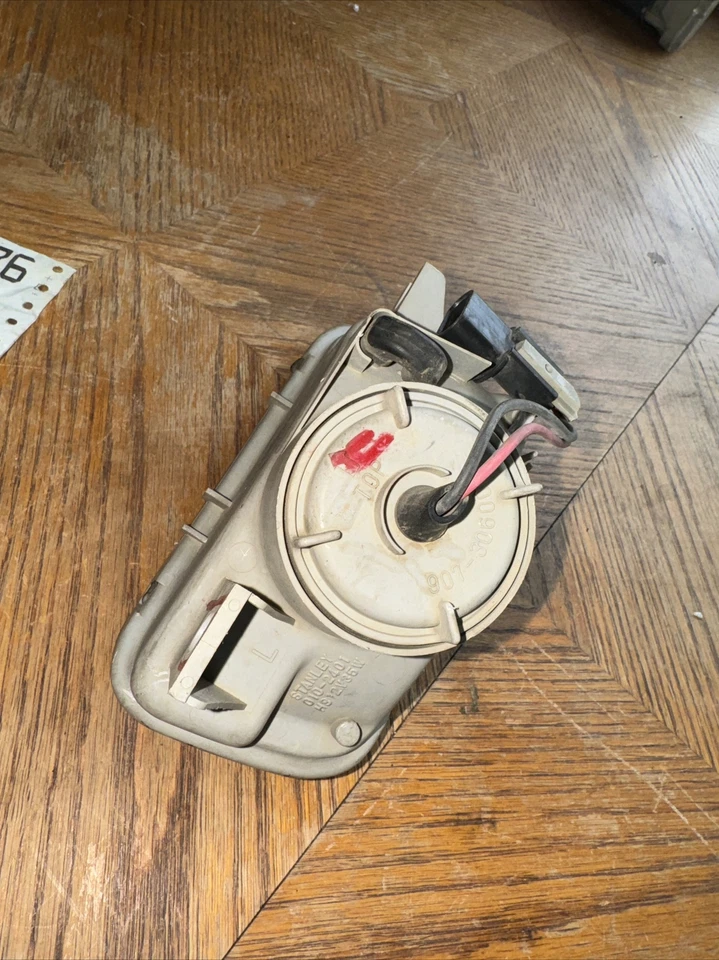 Dodge Stealth 1992 lado izquierdo luz antiniebla/de conducción. OEM Foto 3 de 4