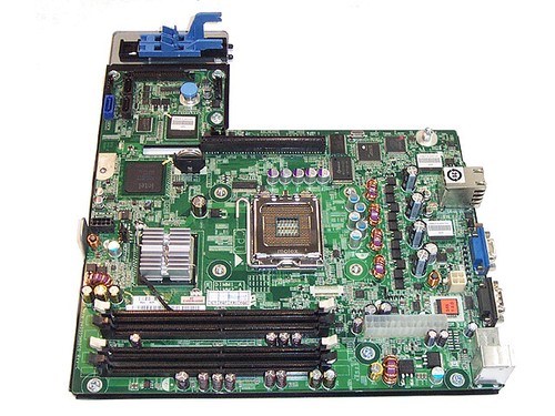 Dell PowerEdge R200 Server System Mother Board TY019 - Picture 2 of 2
