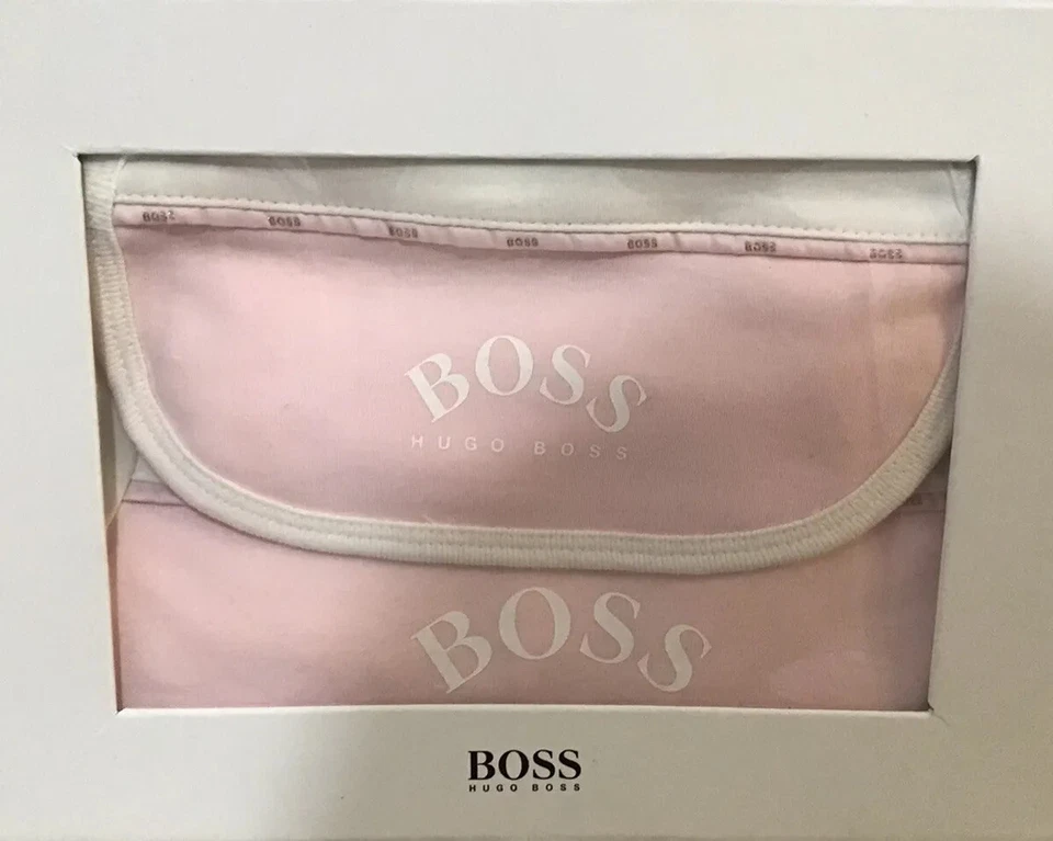 Hugo boss bebé niña 6 meses bebé-crecimiento con babera a juego regalo en caja £75 Foto 2 de 4