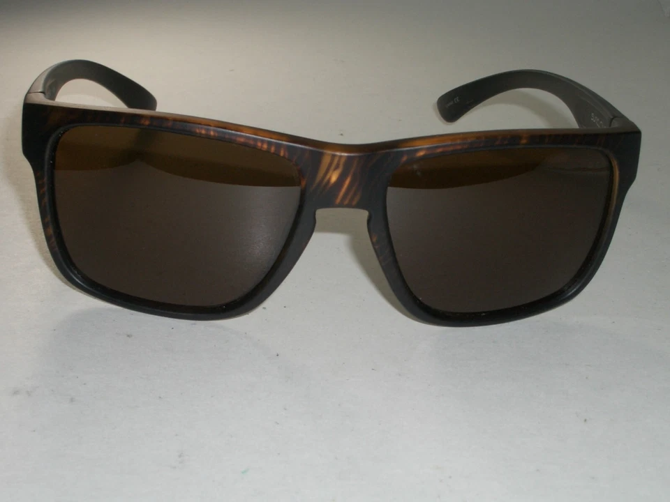 GAFAS DE SOL TRADICIONALES SUNCLOUD RAMBLER POLARIZADAS MATE MULTICOLOR LENTES MARRONES Foto 2 de 4