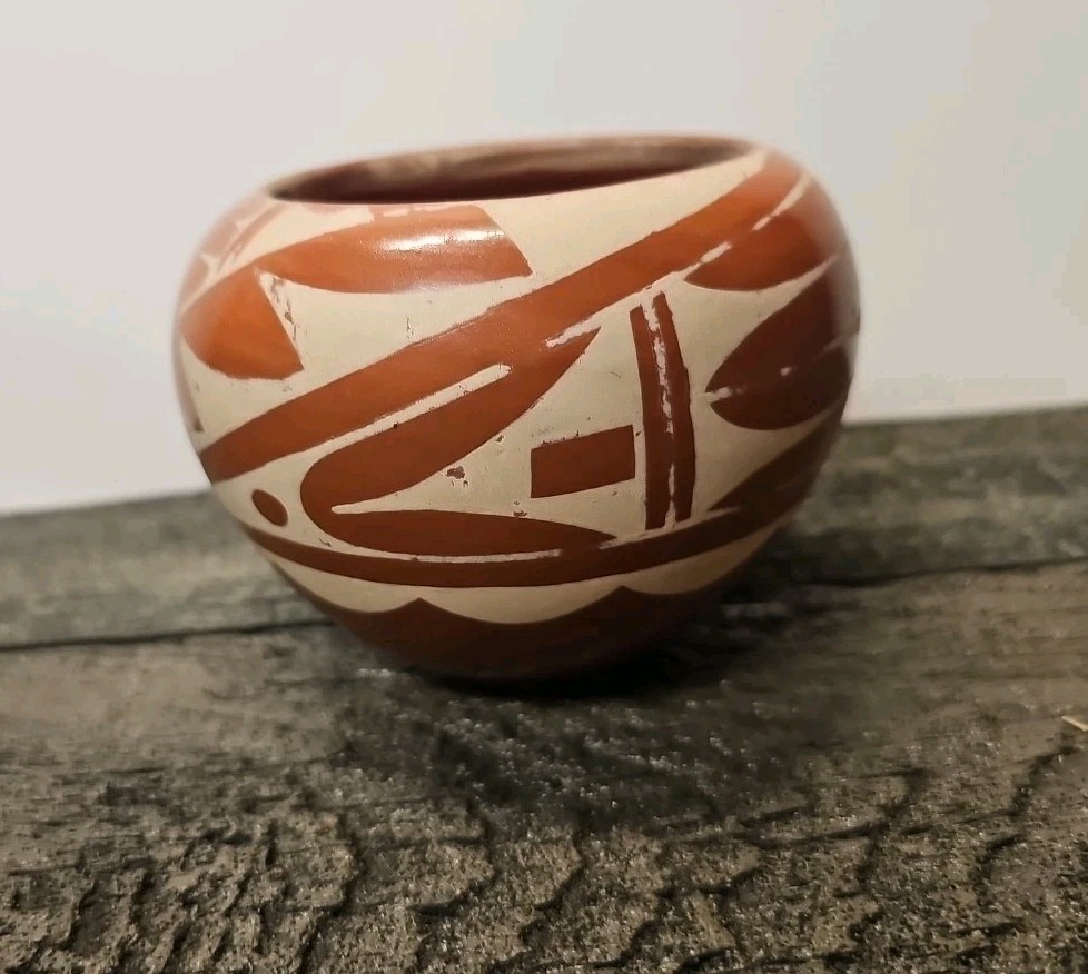 Picture 2 of 8