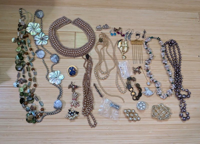 Vintage Costume Gold Tone Faux Pearl Jewelry Necklaces, Earrings, Brooches, Pins