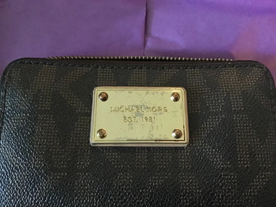 Michael Kors Zip Wallet Around Signature Canvas Wallet - Image 2 of 4
