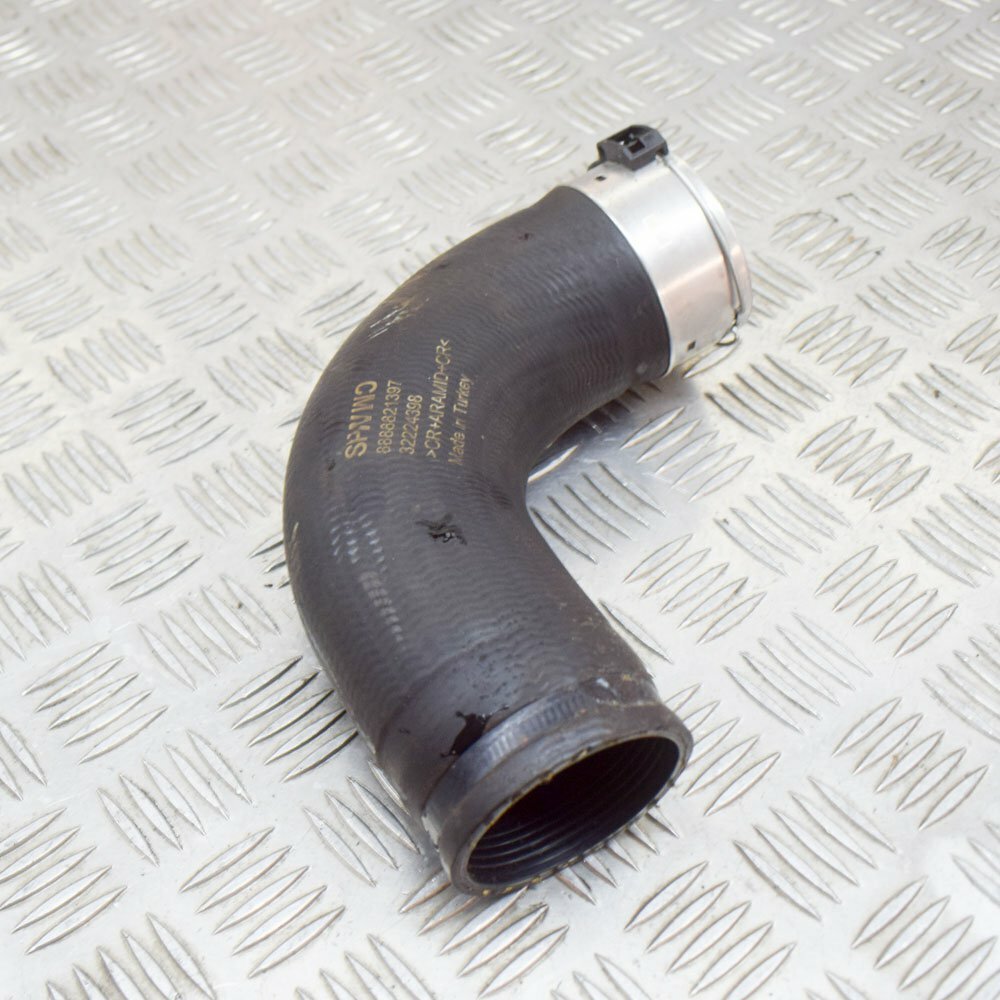 Volvo XC40 536 T5 Ladeluftkühlerschlauch 32224398 8888821397 195kw 