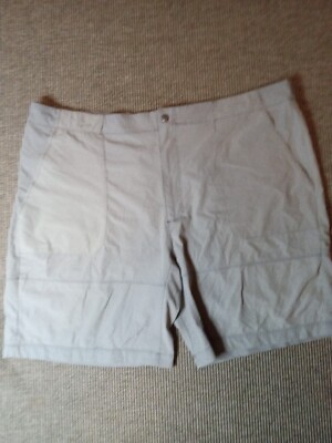 St. John's Bay Utility Outdoor Gray Shorts Lightweight Size 42 .T11