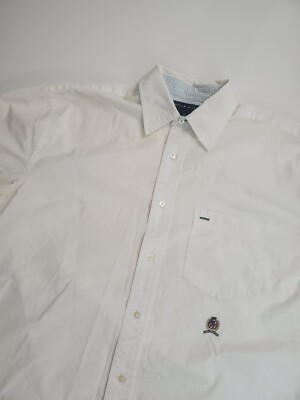 Tommy Hilfiger Men's Short Sleeve Button Up Casual Dress Shirt, Medium