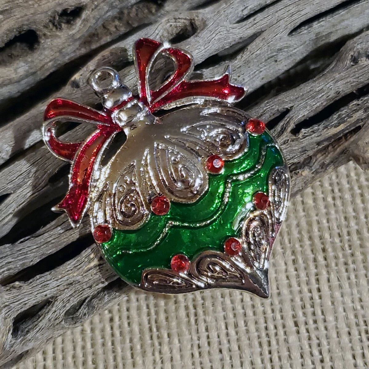 Sweater shop pins brooches