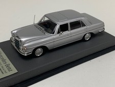 1/43 Minichamps Mercedes 300 SEL W112 1961 in Silver on Leather base AB1067