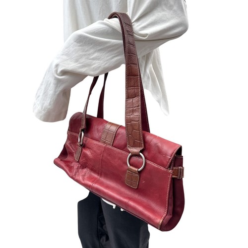 Franco Sarto Schultertasche rot Leder geprägt brauner Besatz zwei Riemen Schnalle - Bild 3 von 16