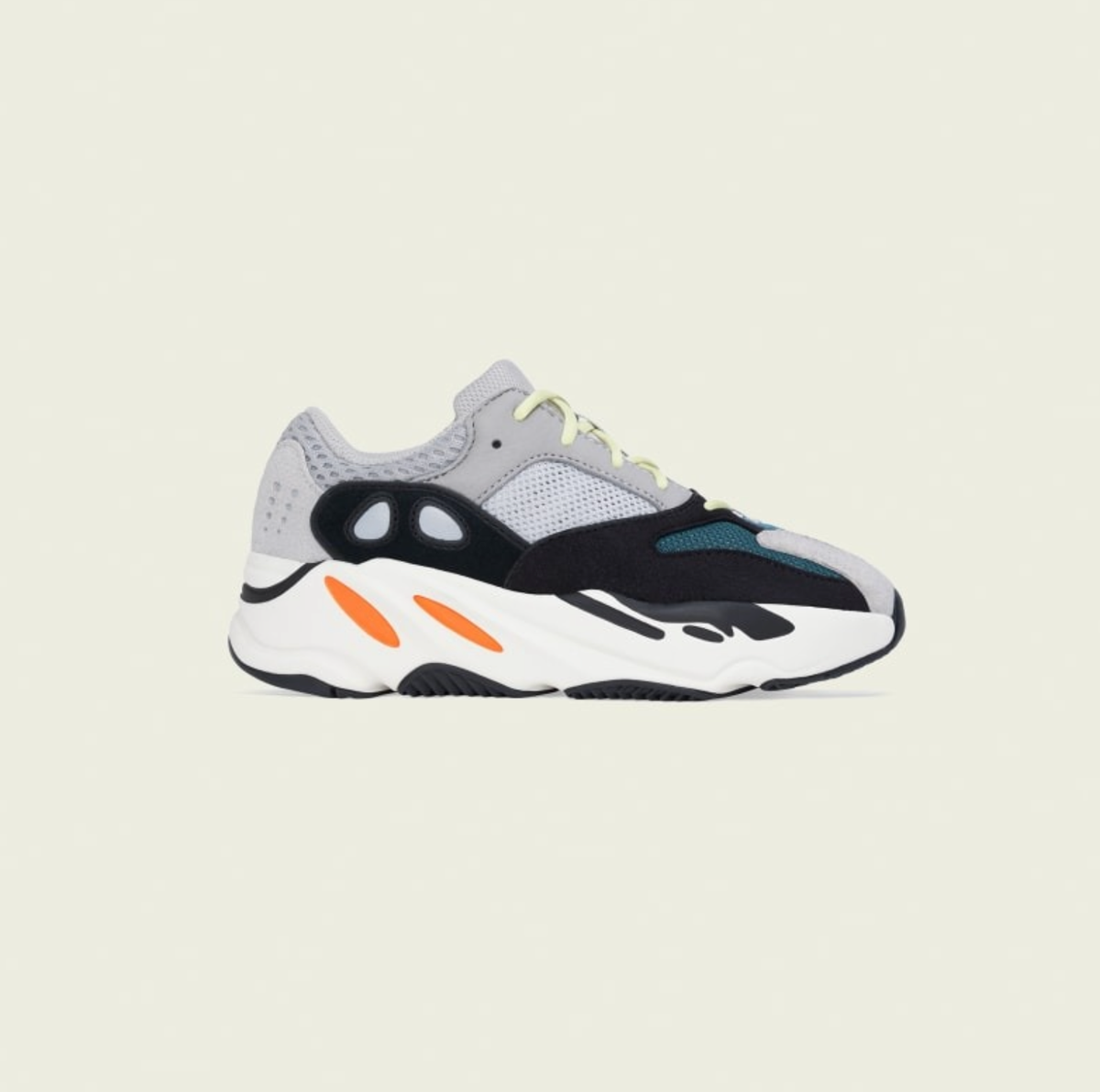 靴 adidas YEEZY Boost 700 \