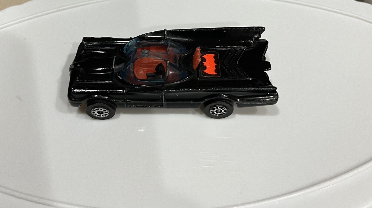 ス*ピ様 Corgi DC Comics バットモービル コレクション 1/43 CORGI BATMAN 1940'S DC COMICS BATMOBILE BLACK | eBay