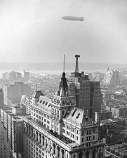 HINDENBURG & NEW YORK TIMES BUILDING 1936 PHOTOGRAPH PHOTO PRINT
