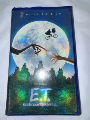 ET VHS Drew Barrymore E.T. The Extra-Terrestrial VHS Limited Edition Blue Box 