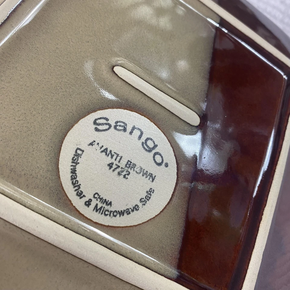 Juego de 4 platos cuadrados de ensalada de gres Sango Avanti marrón 4722 Foto 3 de 4