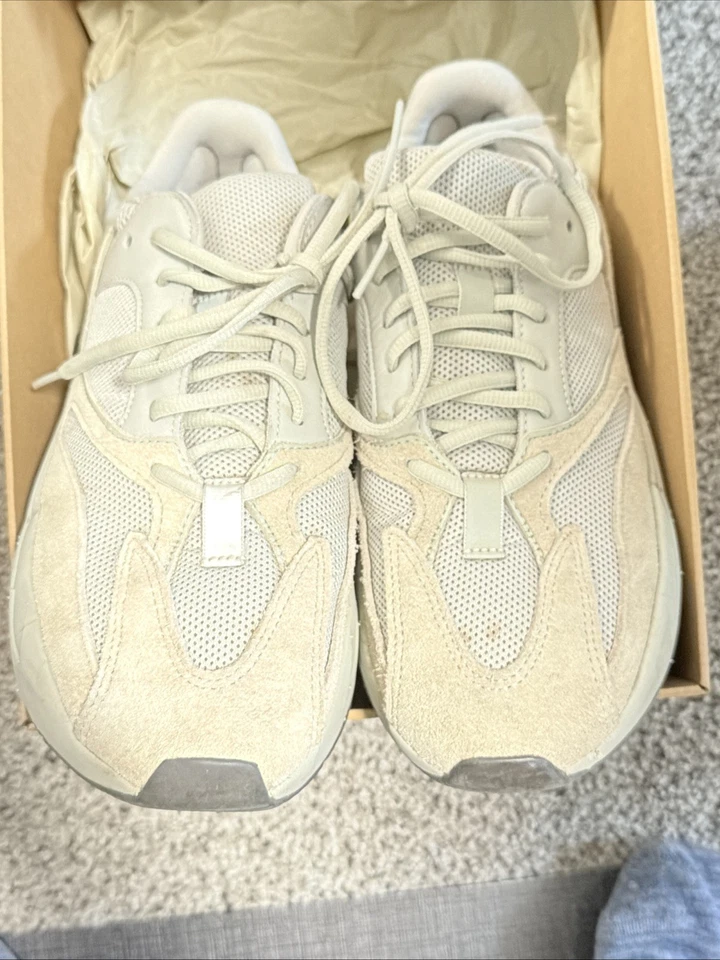 Talla 8.5 - Adidas Yeezy Boost 700 Sal Usado Con CAJA Foto 3 de 4
