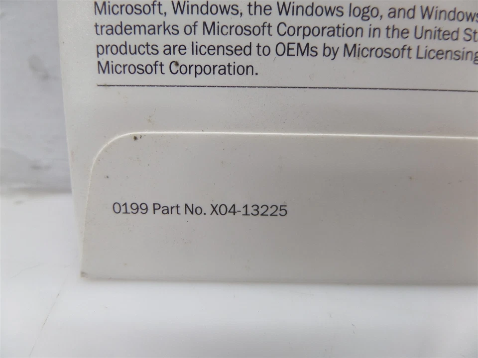 Lot Of 6 - Microsoft X04-13225 Virtual Machine for Windows 98 - Image 4 of 4