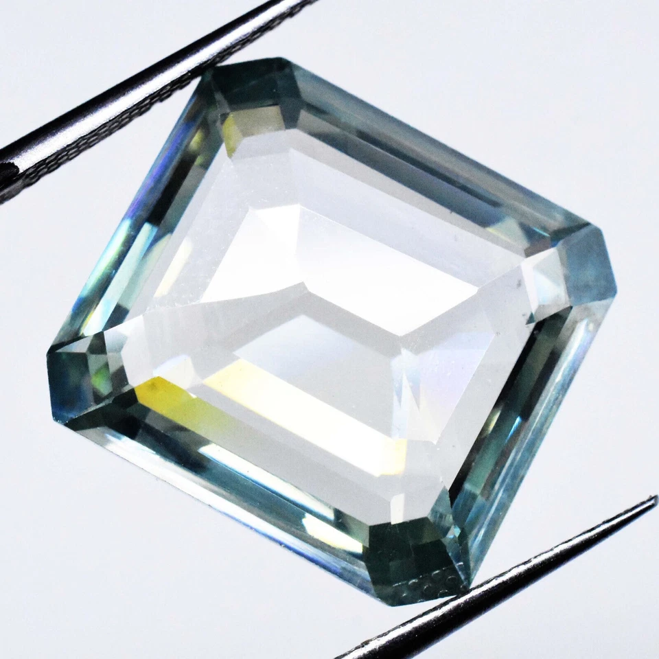 10 Ct Green Color VVS BIG-Size 15X14 MM Radiant Cut Moissanite Dazzling Gemstone - Image 4 of 4