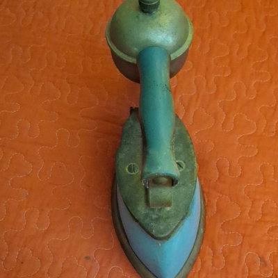 #ad Coleman Vintage Blue Gas Cordless Portable Metal Iron Collectible Antique $25.00