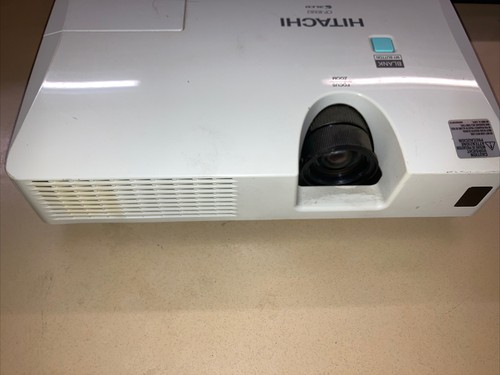 Hitachi CP-RX82 LCD Projector - Picture 2 of 4