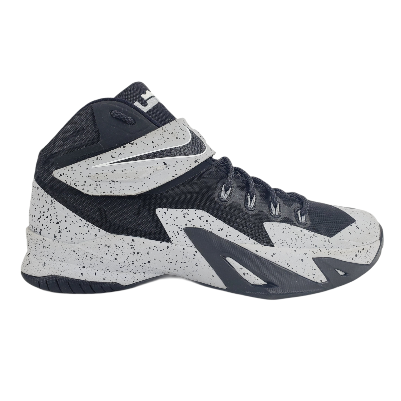 lebron soldier size 8