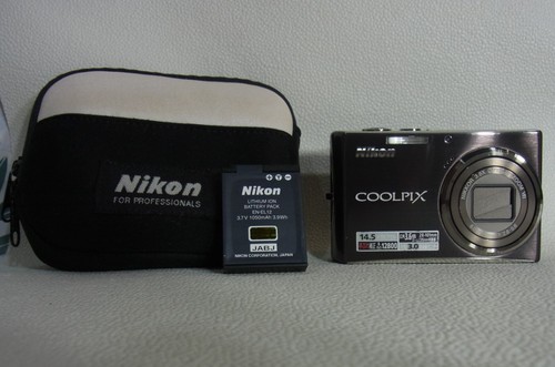 Nikon COOLPIX S710,14,5 MP,3,6x,3,0 pollici, nero urbano, eccellente dal GIAPPONESE Nikon USATO - Foto 11 di 24