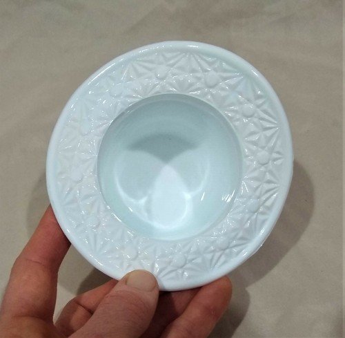 Decorative Ceramic White Top Hat--Storage/Trinket Box/Container/Holder--Bud Vase - Picture 6 of 6