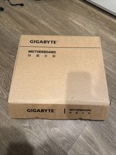 GIGABYTE MZ33-AR1 Server Motherboard, AMD EPYC 9005/9004 - E-ATX UP