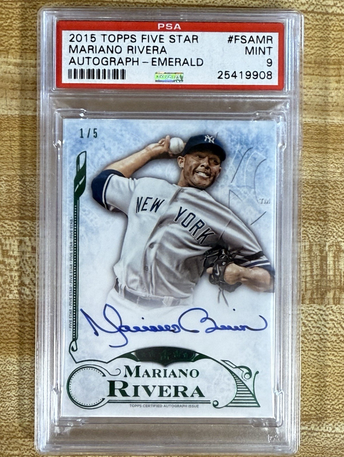 2015 Topps Five Star Autographs Mariano Rivera #FSA-MR Emerald /5 PSA 9