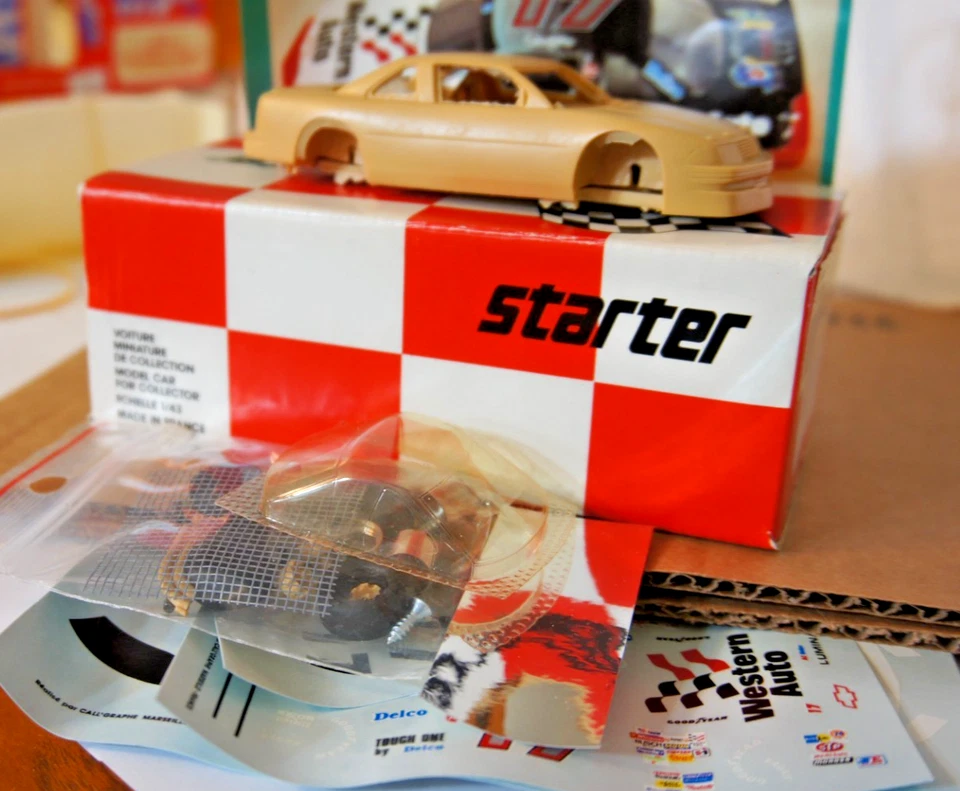 1/43 Starter unbuilt 1991 Chevrolet Lumina Western Auto Nascar Darrel Waltrip - Image 2 of 3