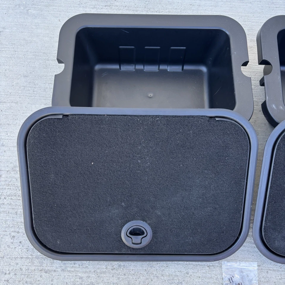 2011-2020 Dodge Journey Floor Storage Bin W/ LID 2nd Row 1BZ94TRMAB / 1BZ93DX9AE - Image 3 of 4