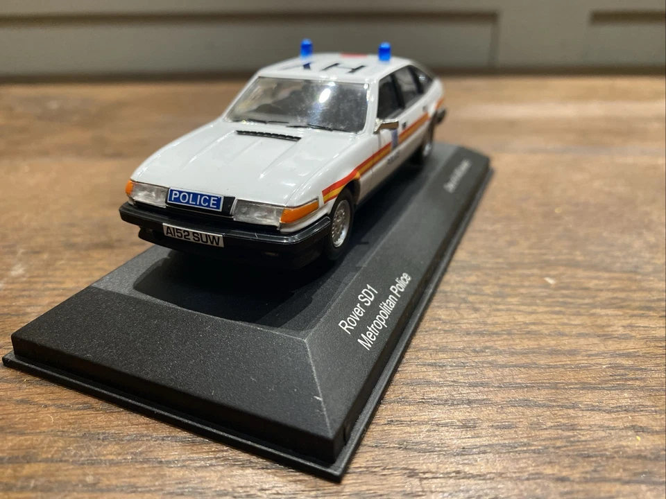 Vanguards Rover SD1 V8 3500 SE - Metropolitan Police Car VA09001 1:43 #817 - Image 3 of 4