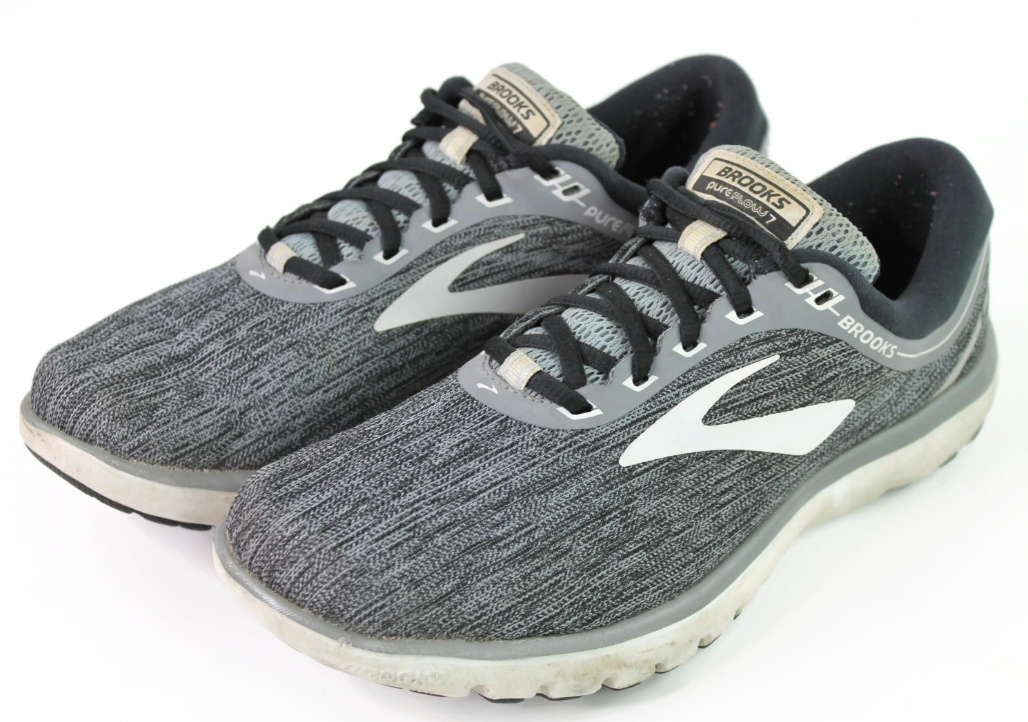 Womens 9.5 Black/oyster/primer 1202621b055